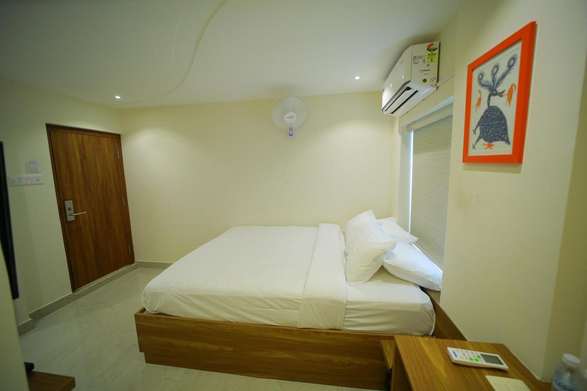 Dhruv Elite And Banquets Hotel Hyderabad Exterior photo